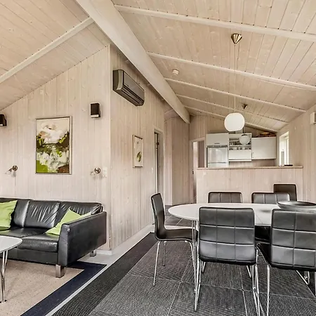 Lovely In Sydals With Sauna Ferienhaus Nedre Lysabild